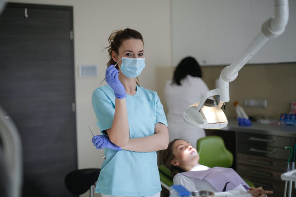 wizyty kontrolne u dentysty czy warto